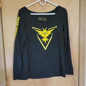 Pokemon Center Team Instinct Size L T-shirt